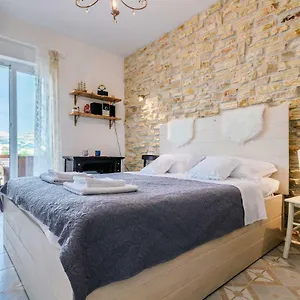  Apartament Rija